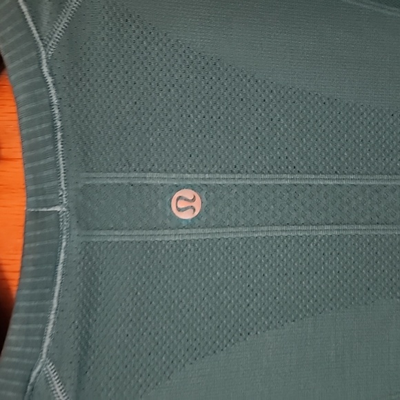 Lululemon Swiftly Tech Long Sleeve Shirt Turquoise Size 10 - Picture 4 of 4